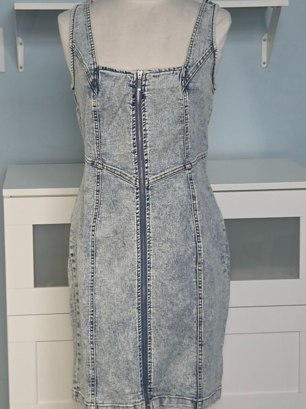 VENUS ACID WASH DENIM MIDI DRESS, ZIPPERED FRONT, SIZE 12